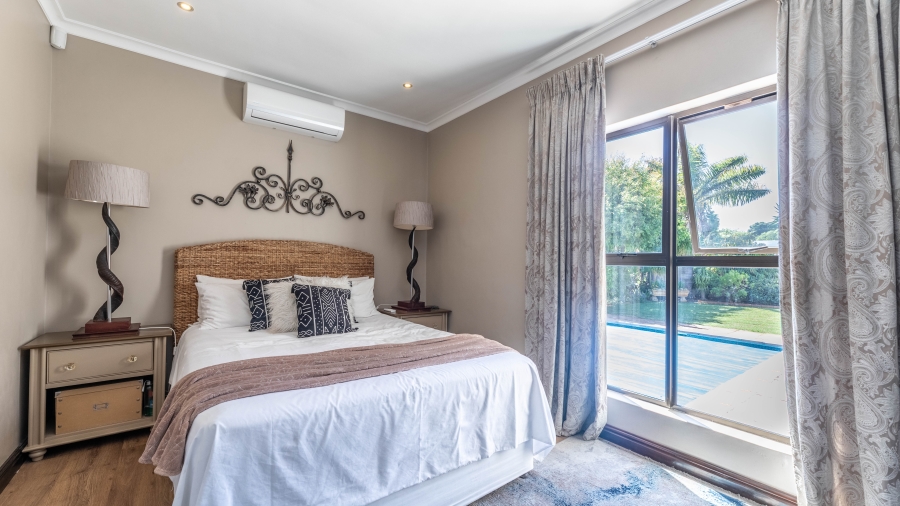 5 Bedroom Property for Sale in Parklands Western Cape